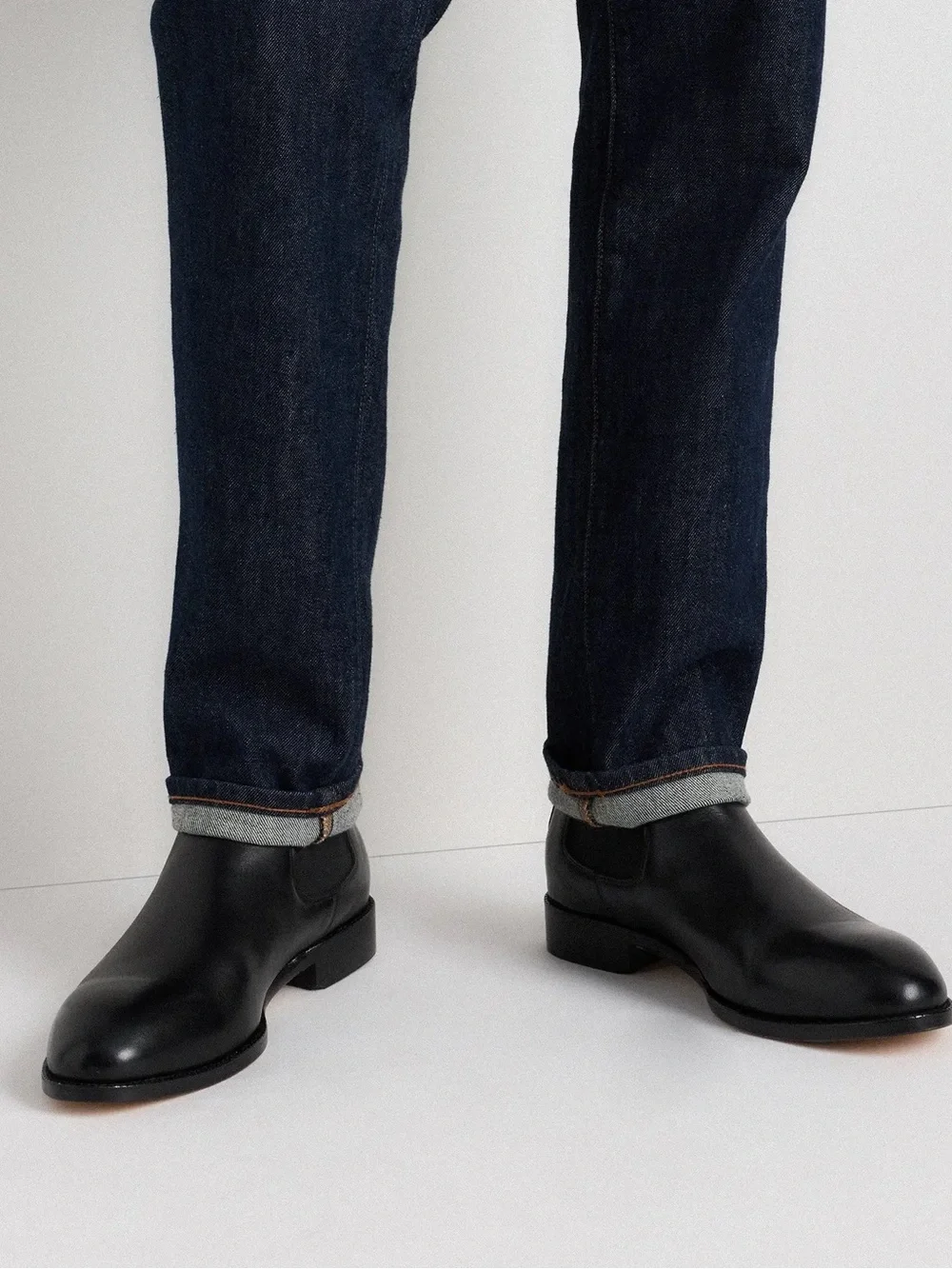 Quince Men's Essential Leather Dress Chelsea Boot Black Size 9 NIB